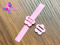 PL0006 - Pasa Listón Acrílico de 2cm x 2cm - Flor Rosa (Abertura de 1 cm)