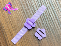 PL0008 - Pasa Listón Acrílico de 2cm x 2cm - Flor Lila (Abertura de 1 cm)