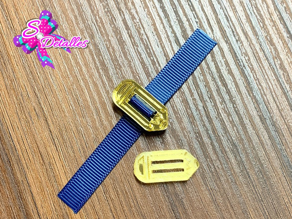 PL0010 - Pasa Listón Acrílico de 1cm x 2,5cm - Creyon Dorado (Abertura de 1 cm)